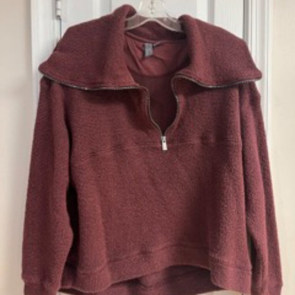 Sweaty Betty London restful boucle half zip sweatshirt size M - Maroon